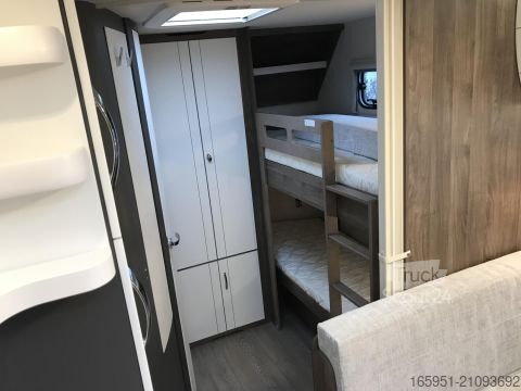 Τροχόσπιτο Hobby Excellent Edition 545 KMF 2000kg Garage Mod.26