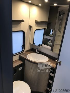 Τροχόσπιτο Hobby Excellent Edition 545 KMF 2000kg Garage Mod.26