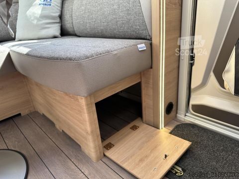 Caravan Knaus Südwind 500 UF 60 YEARS Heckfenster 60Years