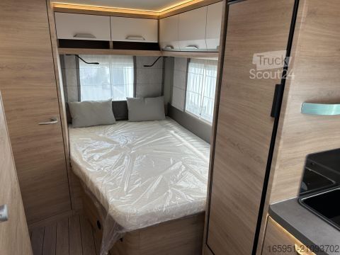 Caravan Knaus Südwind 500 UF 60 YEARS Heckfenster 60Years