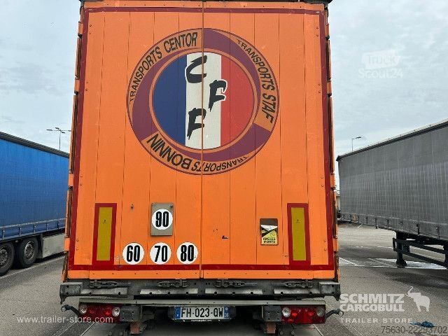 Öppen semitrailer med kapell Schmitz Cargobull Semitrailer Curtainsider Standard Hayon