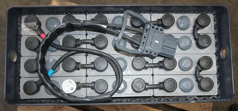 Krautuvo baterija HAWKER 24 Volt 3 PzV 330 Ah