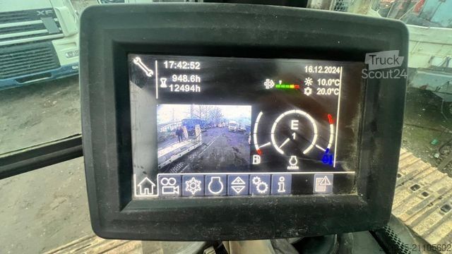 Εκσκαφέας ερπυστριοφόρος LIEBHERR R   924  LC