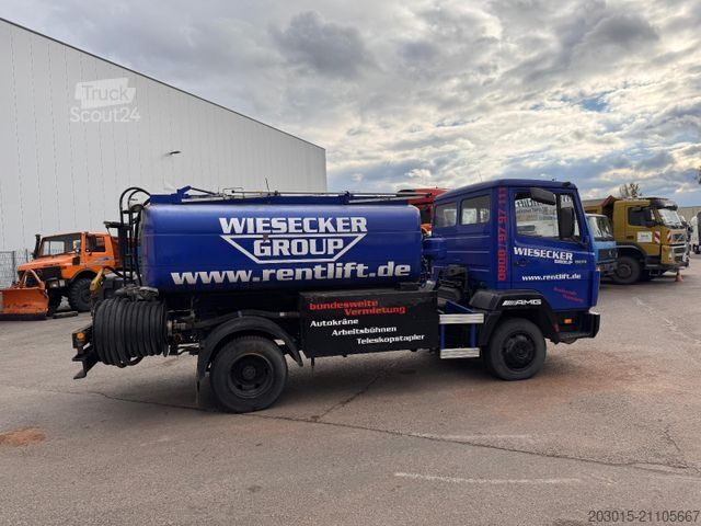 LKW mit Tankaufbau MERCEDES-BENZ 809  D