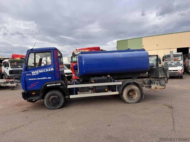 LKW mit Tankaufbau MERCEDES-BENZ 809  D