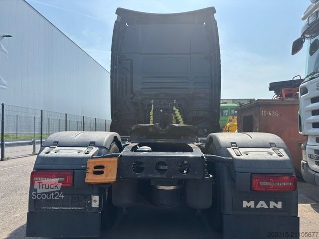 Vakio vetoauto MAN TGX    18.500 XXL