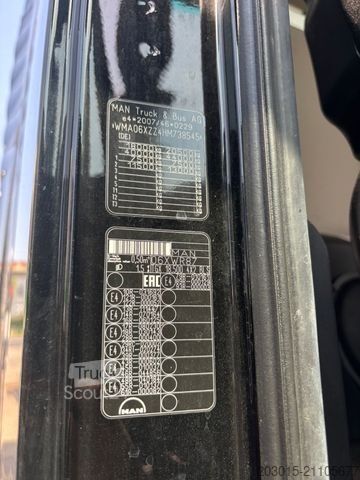 Vakio vetoauto MAN TGX    18.500 XXL