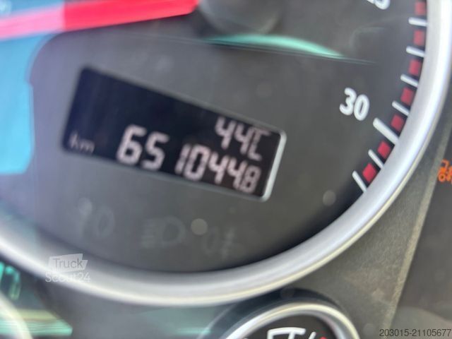 Vakio vetoauto MAN TGX    18.500 XXL