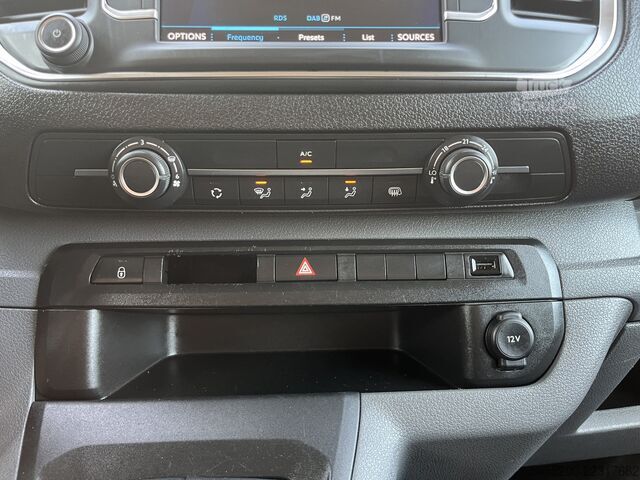 Break à toit surélevé Peugeot Expert 1.5 BlueHDI Marge BTW en BPM vrij!! Airc...