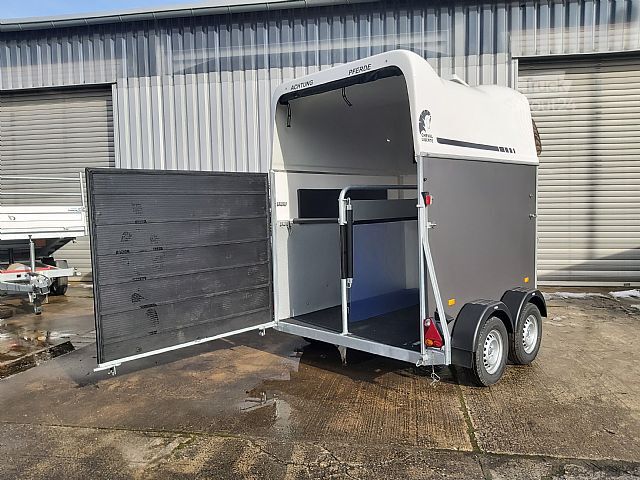 Paardenaanhanger Cheval Liberté ideal leicht günstig Top Ausstattung Gold First