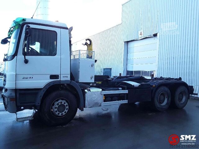 Μεταφορά εμπορευματοκιβωτίων Mercedes Actros 2641 lames steel EPS