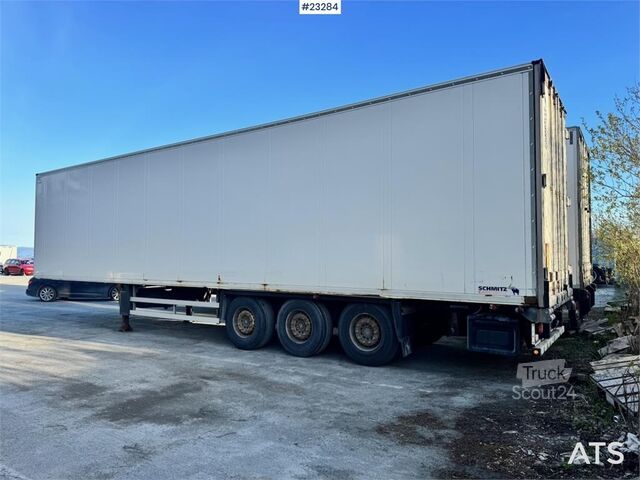  Schmitz box semi-trailer with fridge/freezer unit – load b