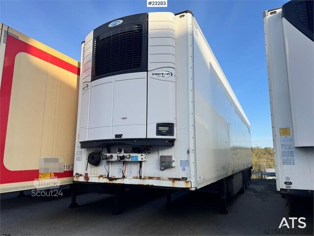  Schmitz box semi-trailer with refrigeration/freezer unit –