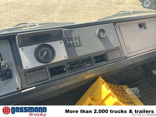 Tanker truck Renault Midliner S170 4x4, 6000l Wassertank