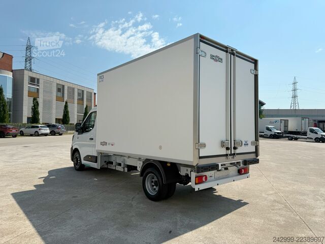 Furgon frigorific RENAULT MASTER RED