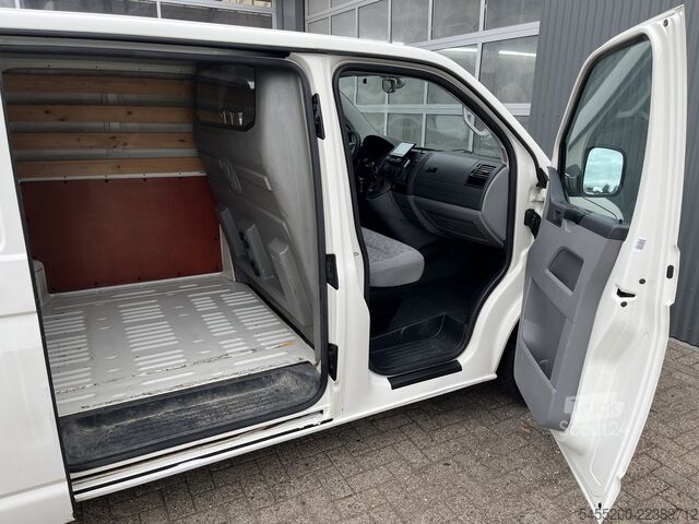 Комби с висок покрив Volkswagen Transporter 1.9 TDI Airco Achteruitrij camera A...