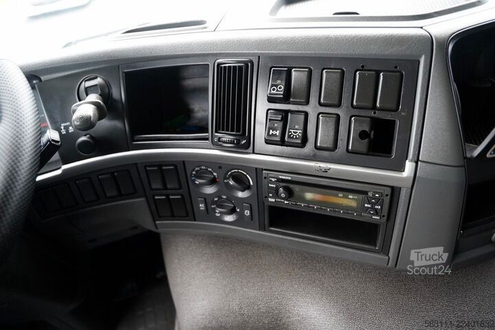 Spezial-LKW VOLVO FM 380 / SOLÓWKA / 6X2 / DO PRZEWOZU ?YWCA  /  