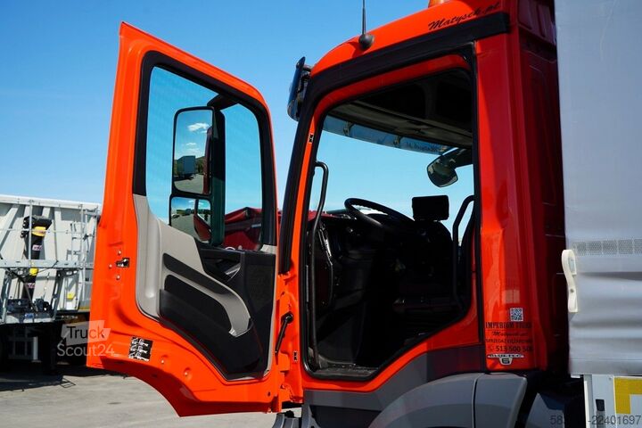 Tentinė platforma sunkvežimis MERCEDES-BENZ ANTOS 1830 / FIRANKA - 6,5 M / 4x2 / SOLÓWKA / W