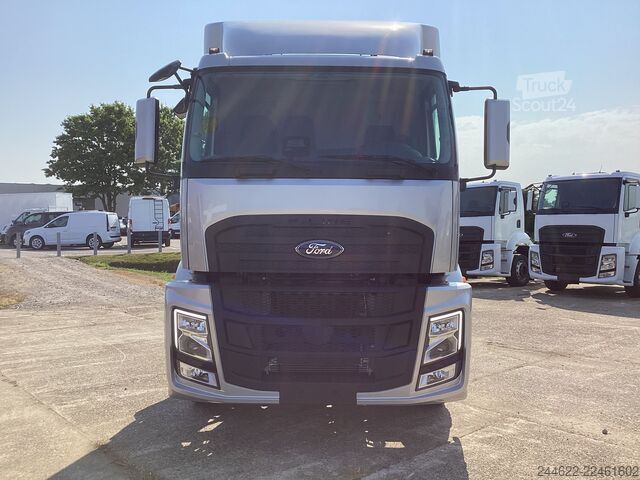 Ciężarówka z zabudową na zamówienie Ford Ford 4x2 Road 1833 Daycab