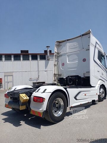 τυπική μονάδα τράκτορα DAF XG+ 530 euro 6e FULL PNEUM. & Full Opt.