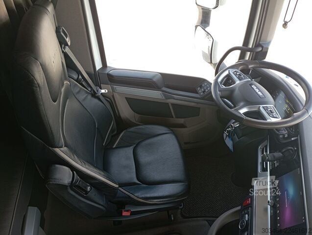 τυπική μονάδα τράκτορα DAF XG+ 530 euro 6e FULL PNEUM. & Full Opt.