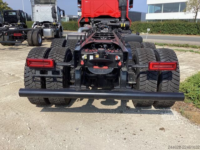 Telaio camion Ford 8x4 Construction 4145D Low Roof Sleeper