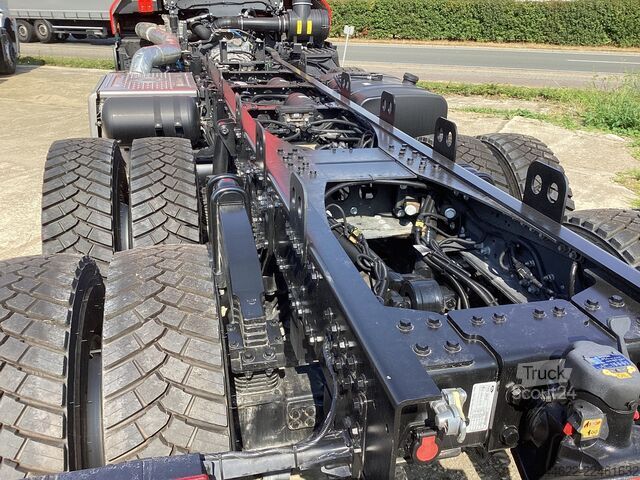 Telaio camion Ford 8x4 Construction 4145D Low Roof Sleeper