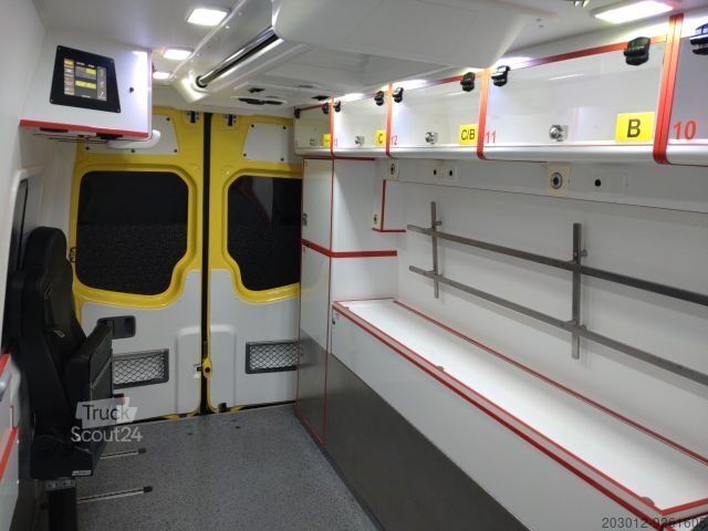 Brandweerwagen MERCEDES-BENZ Sprinter ITW RTW 519  2x on Stock