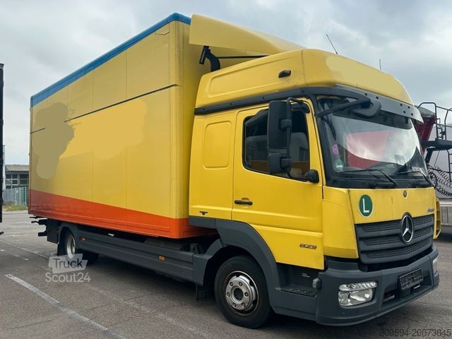 Κλειστό βαν MERCEDES-BENZ Atego 824 L DOKA   Möbelkoffer