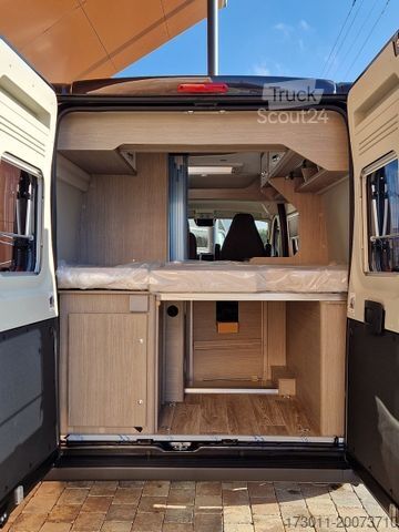 Kemperis PÖSSL Roadcamp R 140PS/Radio+Kamera/Markise inkl