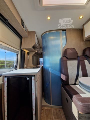 Τροχόσπιτο αυτοκινούμενο PÖSSL Roadcamp R 140PS/Radio+Kamera/Markise inkl