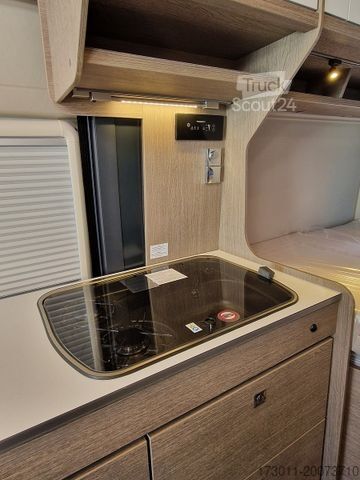 Τροχόσπιτο αυτοκινούμενο PÖSSL Roadcamp R 140PS/Radio+Kamera/Markise inkl