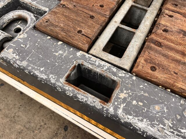 Низкорамный полуприцеп  t3  3 Achs Satteltieflader