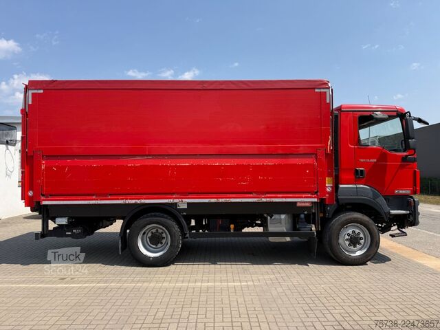 Dzērienu kravas automašīna MAN TGM 13.290 4x4 Getränke/Seitenlader+LBW/Navi