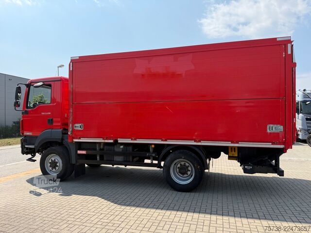 Dzērienu kravas automašīna MAN TGM 13.290 4x4 Getränke/Seitenlader+LBW/Navi