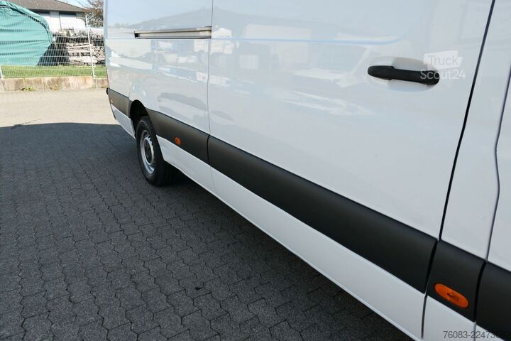 Фургон с высокой крышей MERCEDES-BENZ Sprinter 315 CDI 907 Maxi Kasten Kamera