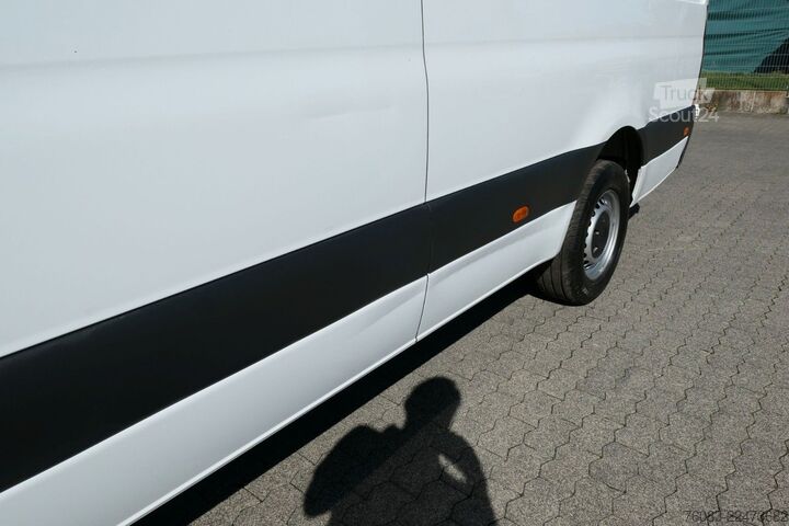 Фургон с высокой крышей MERCEDES-BENZ Sprinter 315 CDI 907 Maxi Kasten Kamera