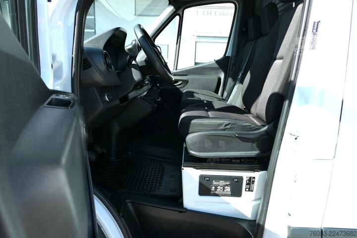 Фургон с высокой крышей MERCEDES-BENZ Sprinter 315 CDI 907 Maxi Kasten Kamera