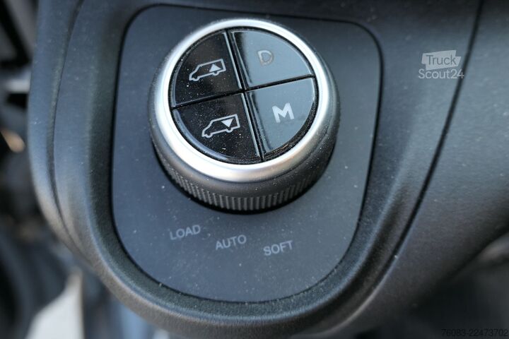 Hög tak skåpbil IVECO Daily 35-210 Maxi Vollausstattung Full Options
