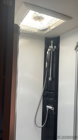 Lakókocsi Lord Plasir 620