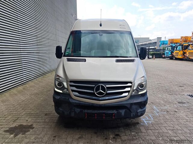 Furgão de painéis Mercedes-Benz Sprinter 316 CDI CS Luxor
