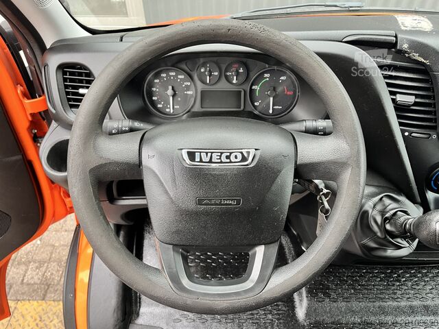 Loading platform Iveco Daily 35C15 2.3 375 Trekhaak 3500kg Laadklep 50...