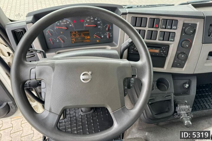 Mala Volvo FL250 Day Cab, Euro 6, Closed box / Euro 6 / Ta...