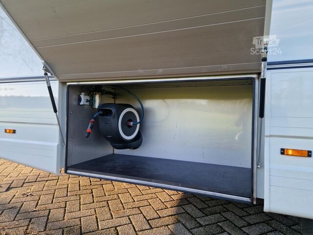Transporte de cavalos Volvo FH Middle East Specs Volvo FH 420 9 paarden, mi...