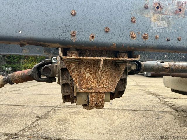 Vrachtwagenchassis DAF 2300 4X2 Chassis Spring/Air Manual Gearbox