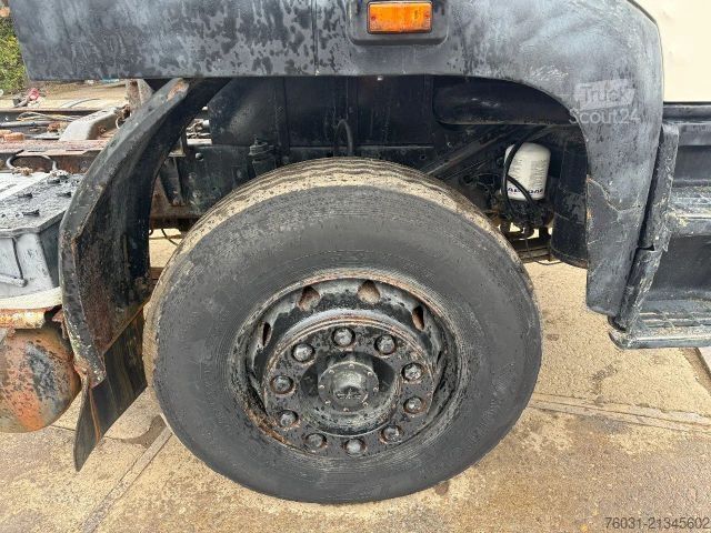 Vrachtwagenchassis DAF 2300 4X2 Chassis Spring/Air Manual Gearbox