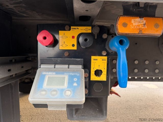 Открытый полуприцеп с тентом SCHMITZ CARGOBULL SCS 24/L -13.62 Mega Pritsche und Schiebeplane