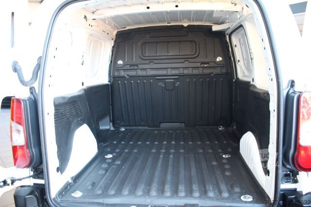 Furgone OPEL Combo E Cargo Edition Klima PDC Bluetooth AHK