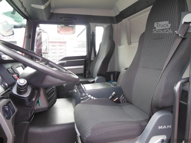 Φορτηγό πλατφόρμα με μουσαμά MAN TGS 26.400,PRITSCHE 9,21M=23 PAL,NUR 141.997 KM!