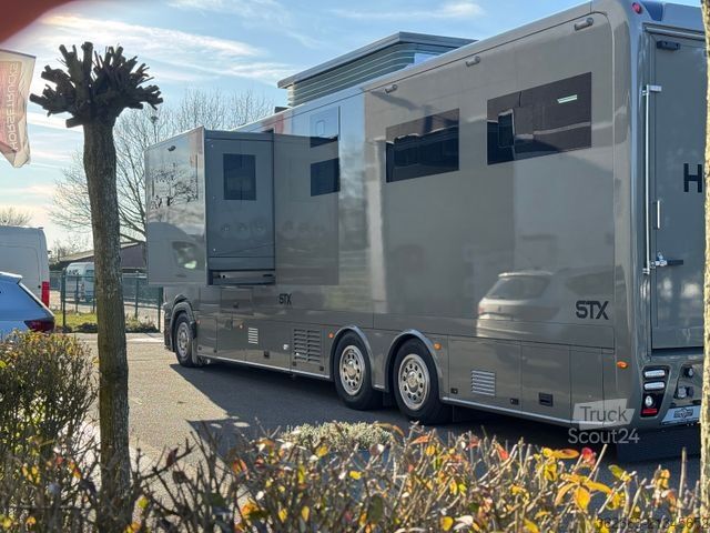 Nákladní vůz pro přepravu dobytka SCANIA S500 STX 5 Pferde m. Doppel PopOut & Mega PushUp